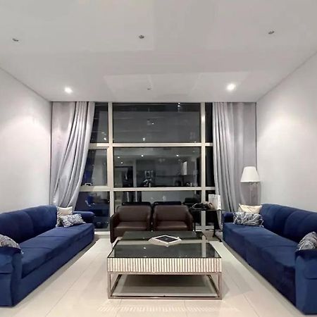Entire Apartment - Marina - Spacious And Perfect Location Dubai Exterior photo
